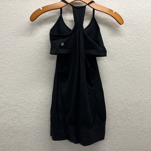 Lululemon Black on Black Workout Top with Sports Bra 4 - Picture 4 of 6
